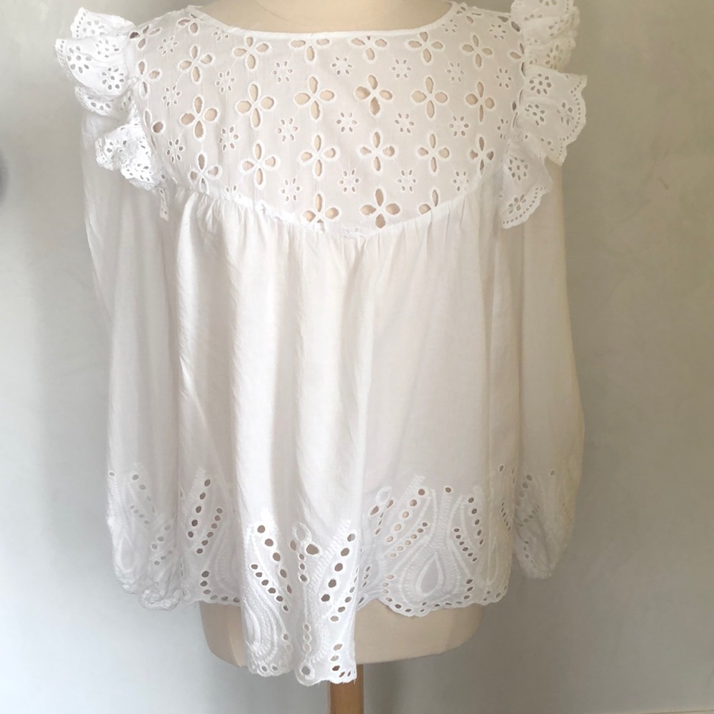 Jennifer & Grace white Cotton eyelet top w/ruffle & embroidered detail SizeLarge